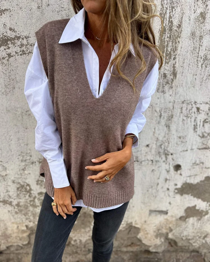 SAVINA | Lightweight Knit Vest with Timeless Shape