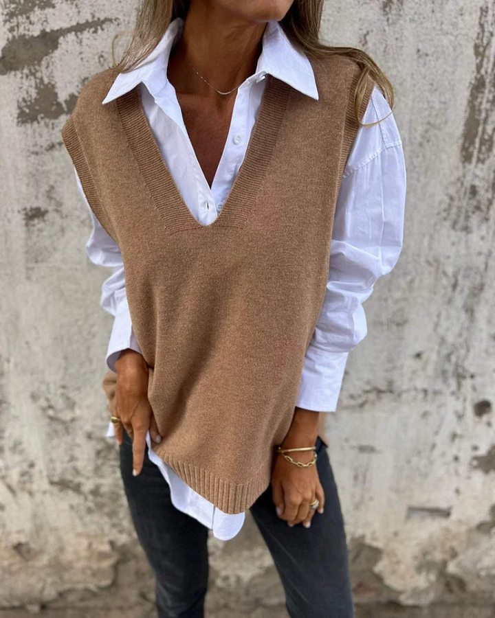SAVINA | Lightweight Knit Vest with Timeless Shape