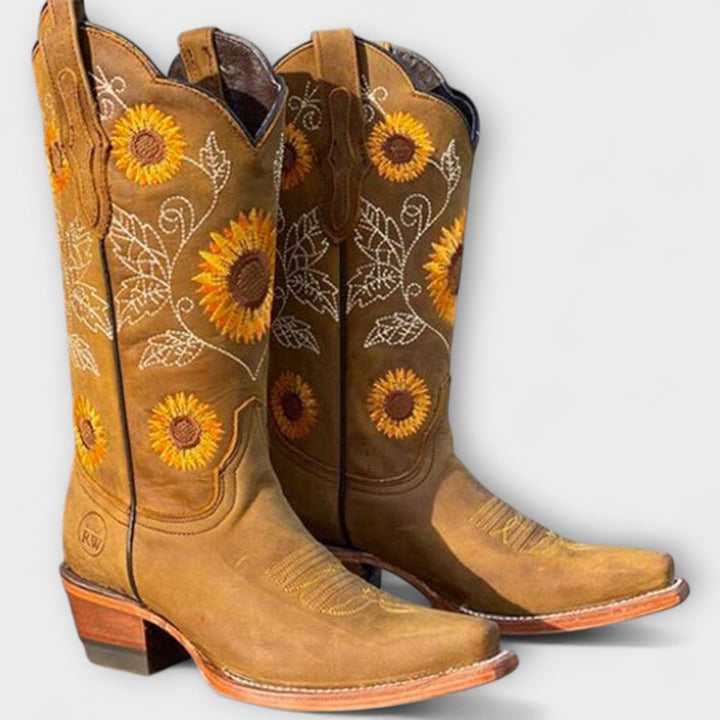 SUNHAVEN BOOTS | Bold Elegance