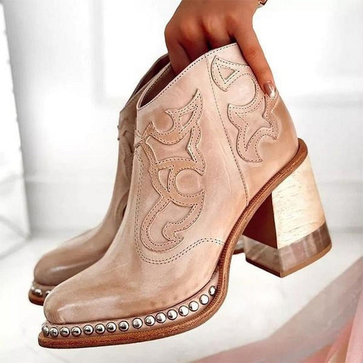 LYNORA | Sleek Textured Ankle Boots