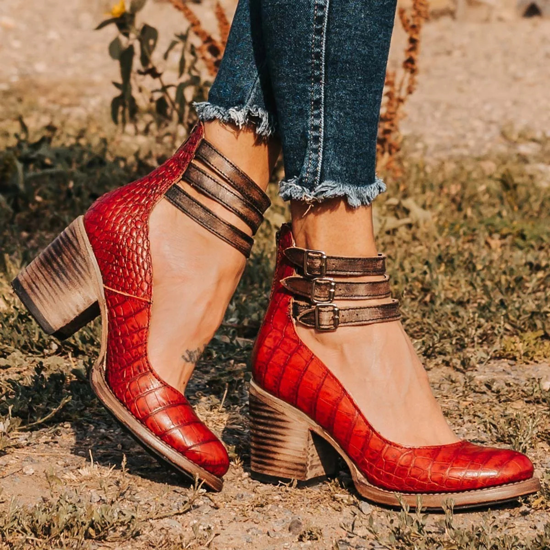 CAELINA | Vintage-Inspired Heels