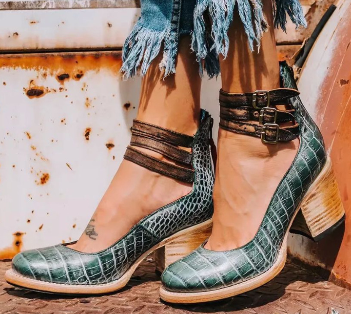 CAELINA | Vintage-Inspired Heels